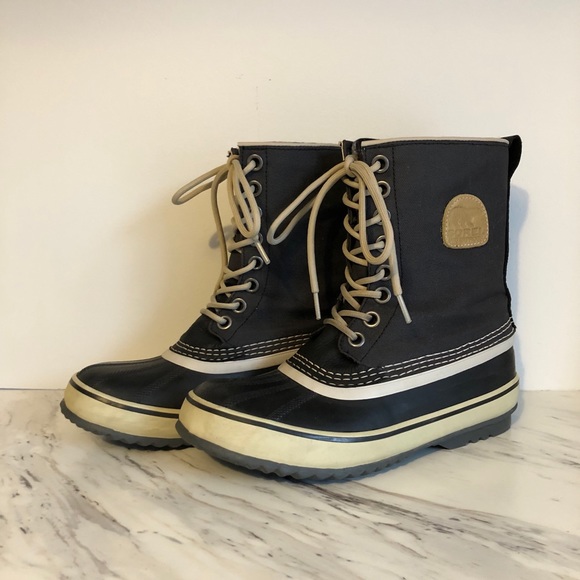 Sorel Winter Boots - Picture 3 of 9